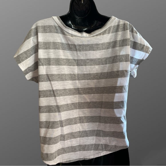 Love ❤️ Shirt - Picture 2 of 4